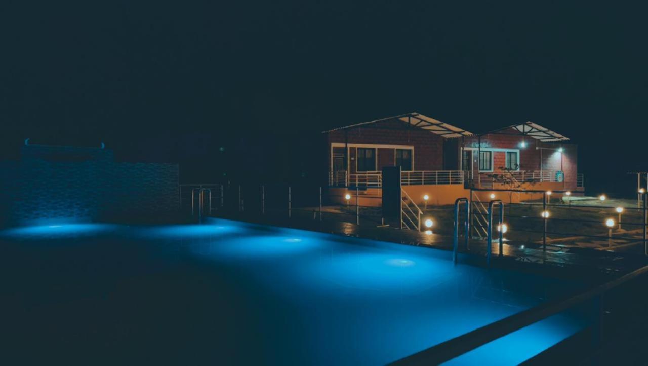 Dandeli Goldfinch Resort Exterior foto