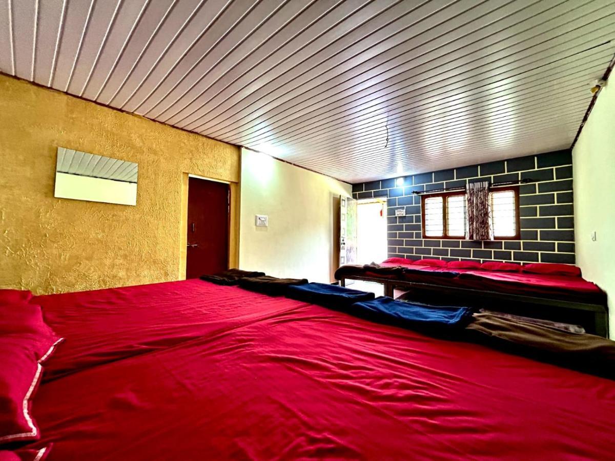 Dandeli Goldfinch Resort Exterior foto